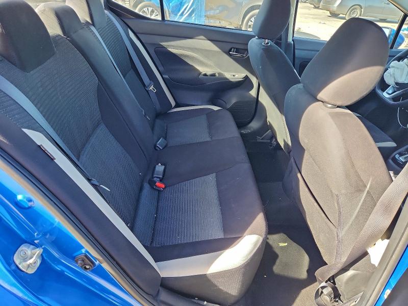 Фото 10 - NISSAN VERSA