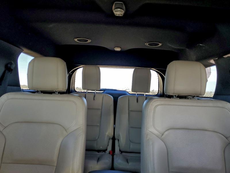 Фото 10 - FORD EXPLORER