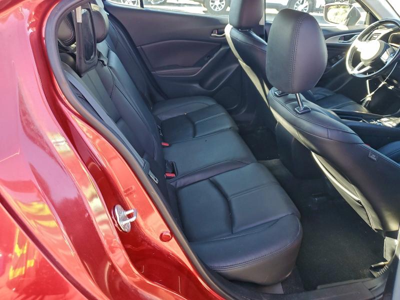 Фото 10 - MAZDA 3