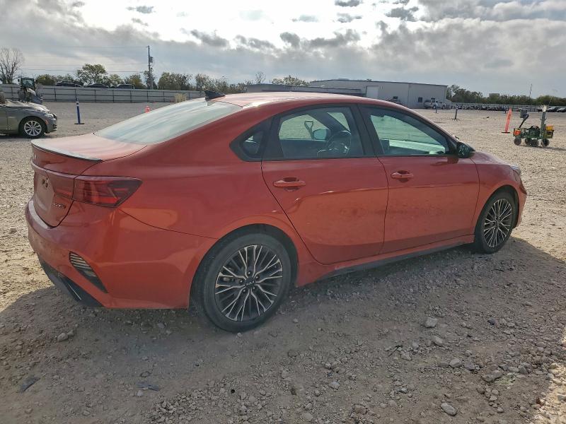 Фото 3 - KIA FORTE