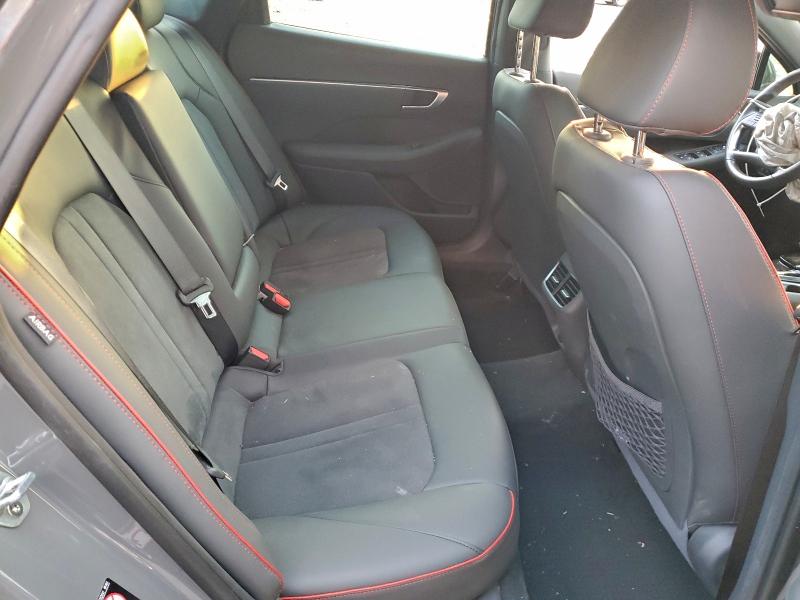 Фото 10 - HYUNDAI SONATA