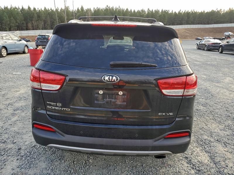 Фото 6 - KIA SORENTO
