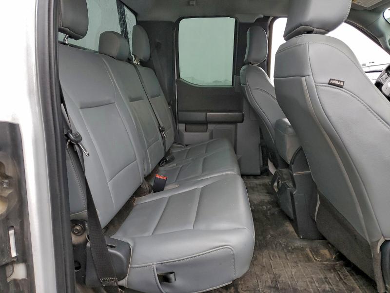 Фото 10 - FORD F-150