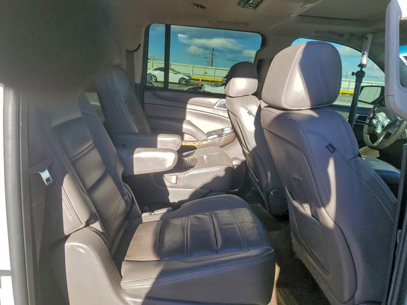 Фото 11 - GMC YUKON