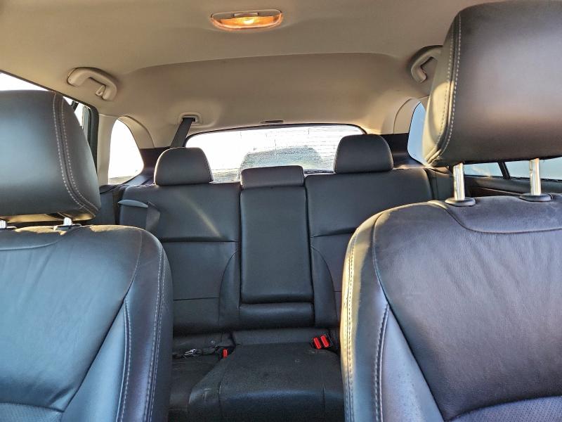 Фото 10 - SUBARU OUTBACK