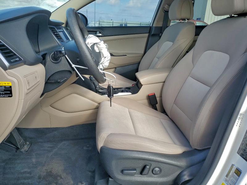 Фото 7 - HYUNDAI TUCSON