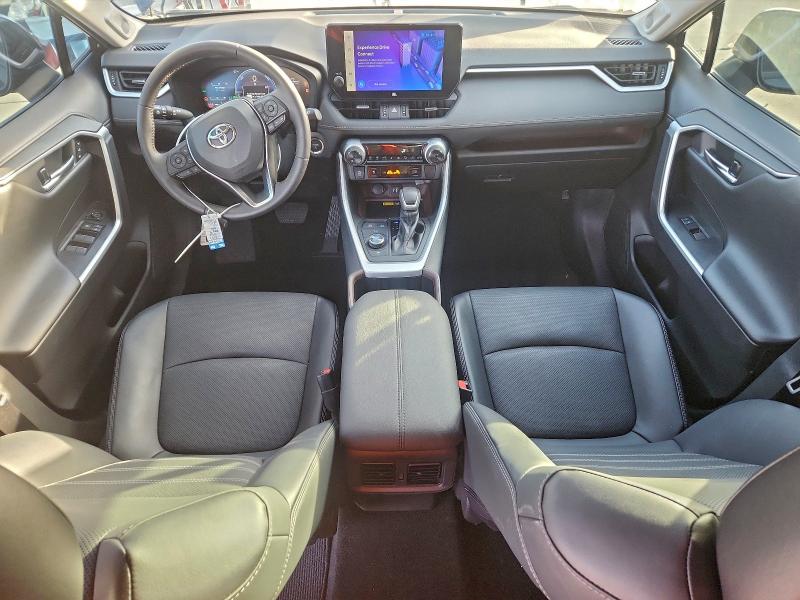 Фото 8 - TOYOTA RAV4