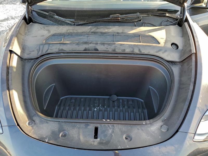 Фото 12 - TESLA MODEL Y