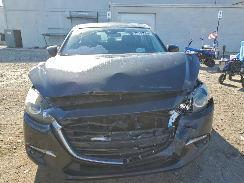 Фото 5 - MAZDA 3