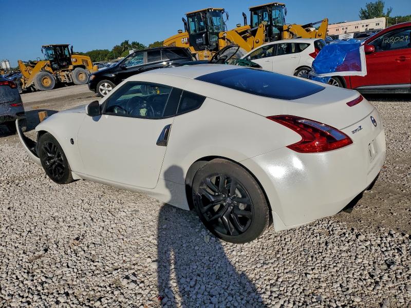 Фото 2 - NISSAN 370Z