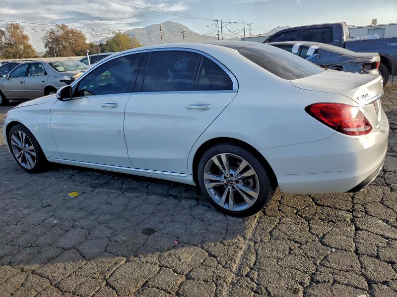 Фото 2 - MERCEDES-BENZ C-CLASS