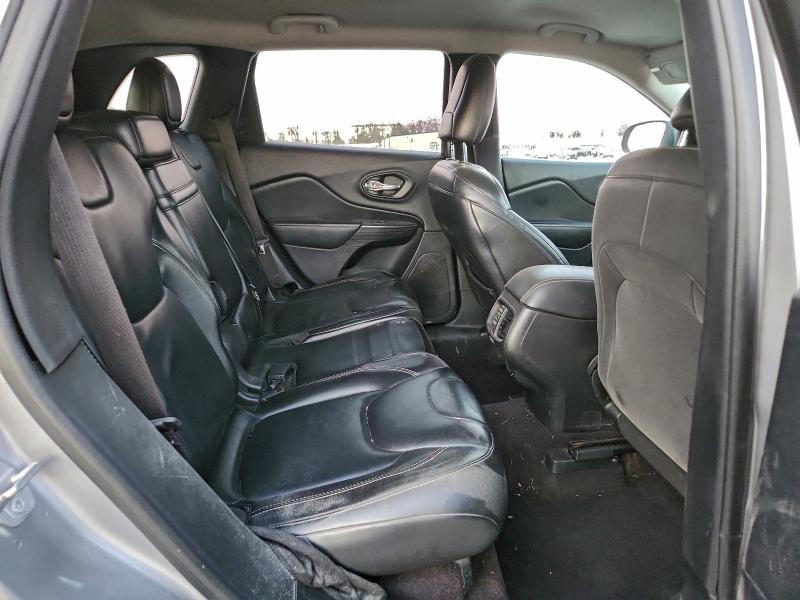 Фото 10 - JEEP GRAND CHER