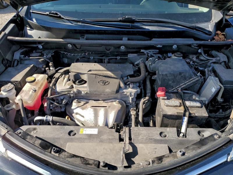 Фото 12 - TOYOTA RAV4