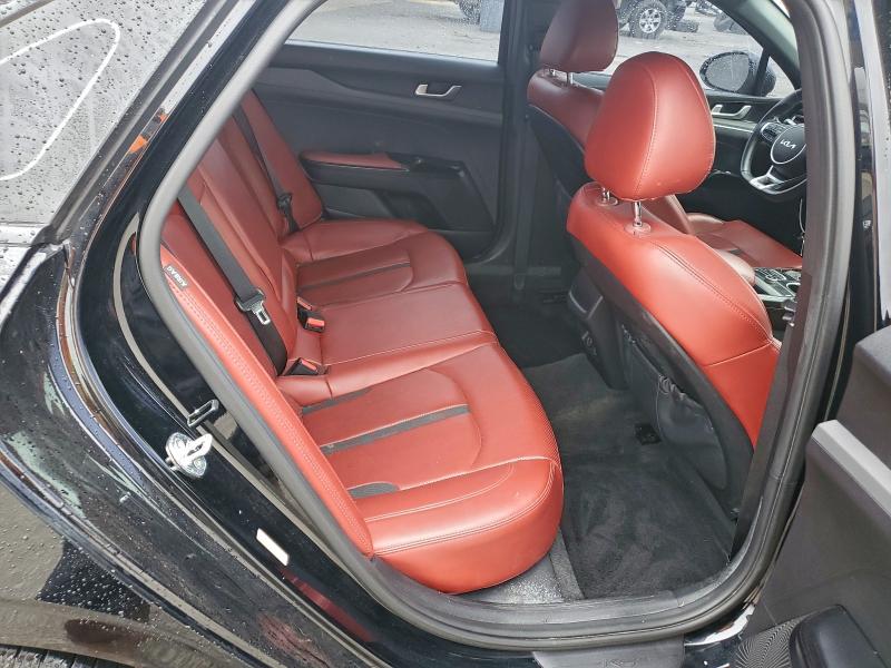 Фото 10 - KIA K5