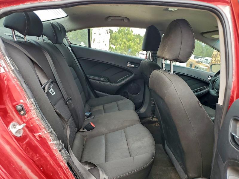 Фото 10 - KIA FORTE