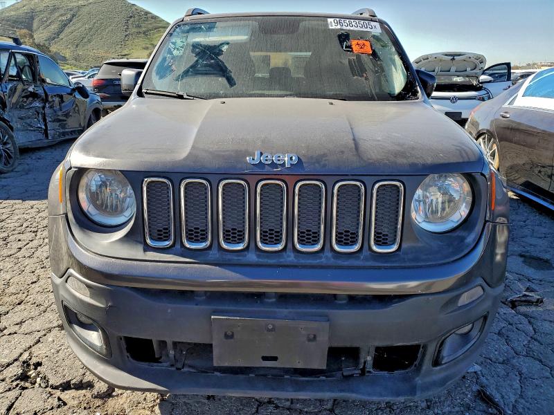 Фото 5 - JEEP RENEGADE