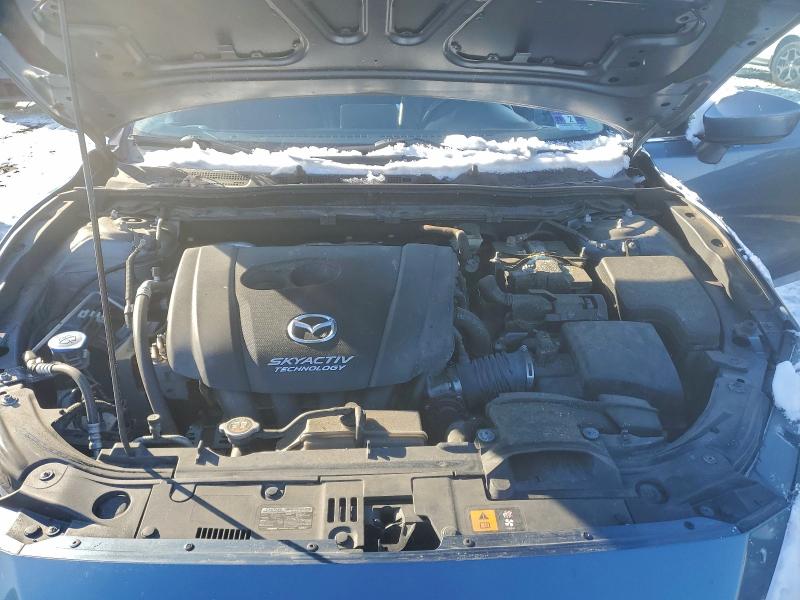 Фото 11 - MAZDA 3