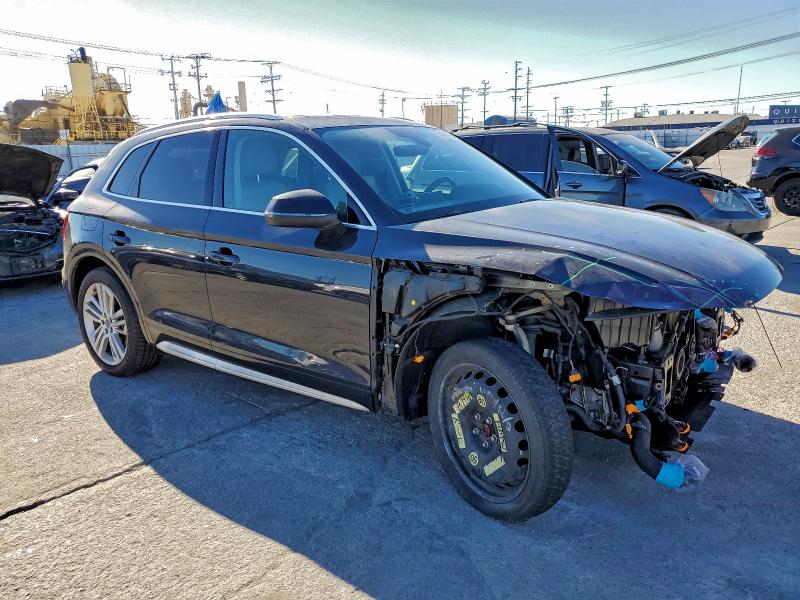 Фото 4 - AUDI Q5