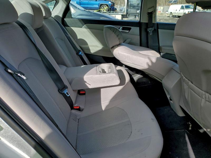 Фото 10 - HYUNDAI SONATA