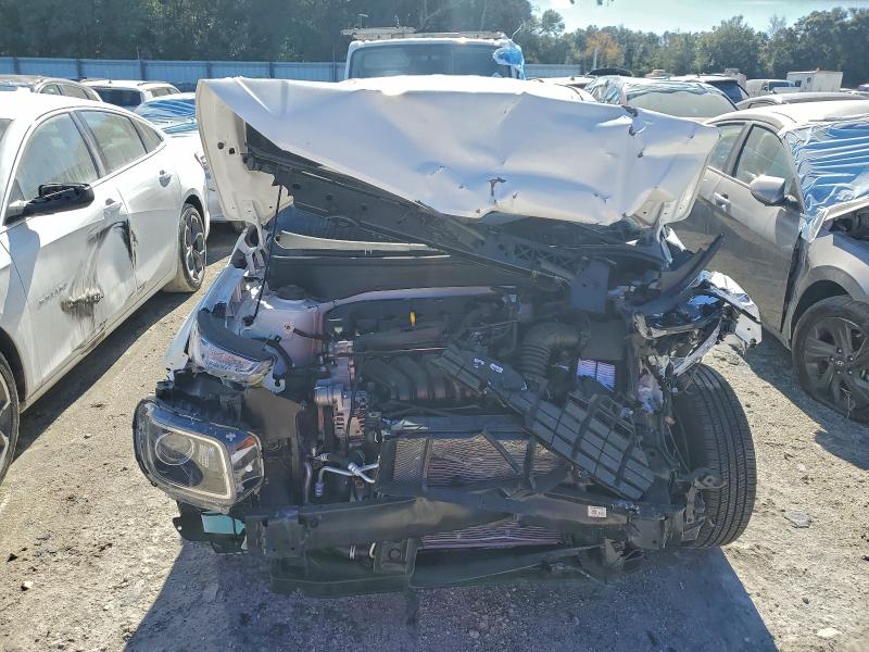 Фото 5 - HYUNDAI VENUE