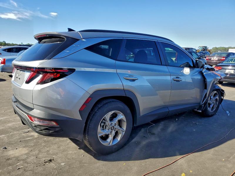 Фото 3 - HYUNDAI TUCSON