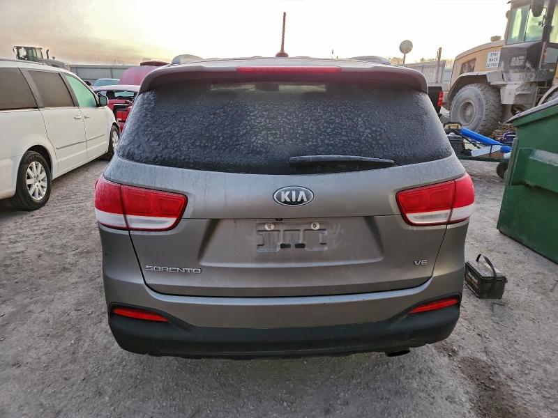 Фото 6 - KIA SORENTO