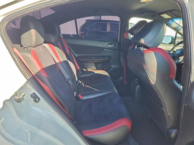 Фото 10 - SUBARU WRX