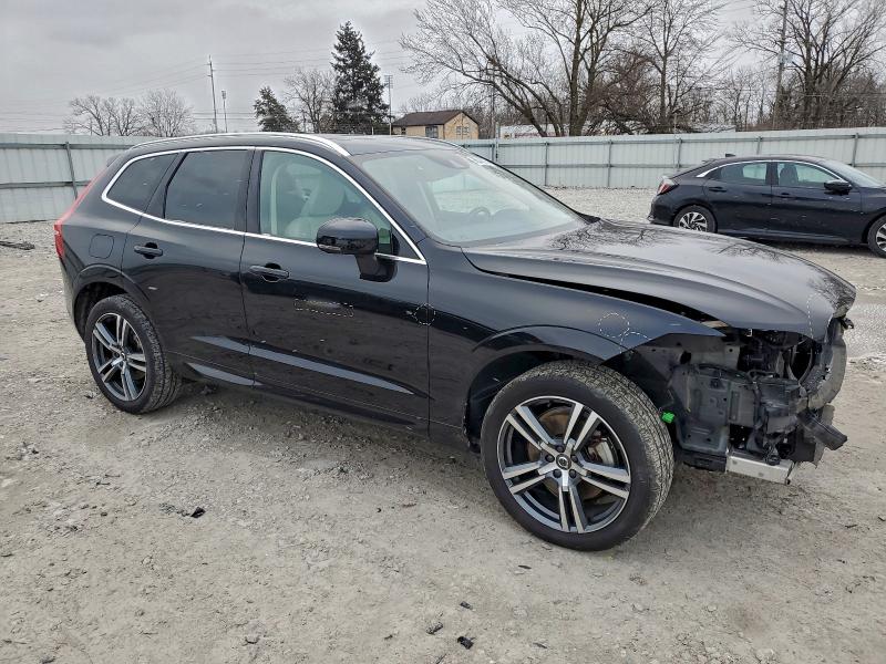 Фото 4 - VOLVO XC60