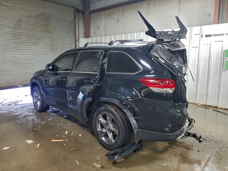 Фото 2 - TOYOTA HIGHLANDER