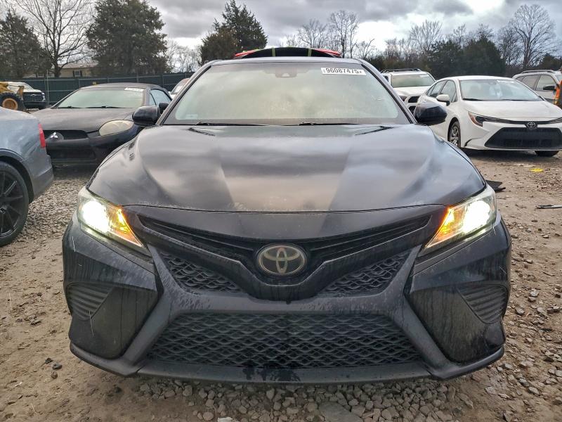 Фото 5 - TOYOTA CAMRY