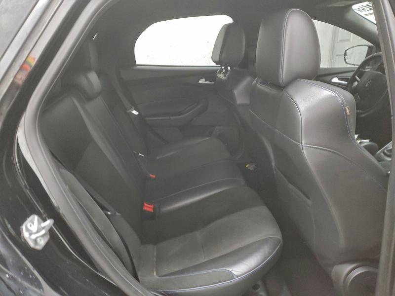 Фото 10 - FORD FOCUS