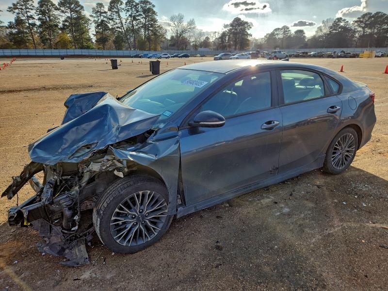 Фото 1 - KIA FORTE