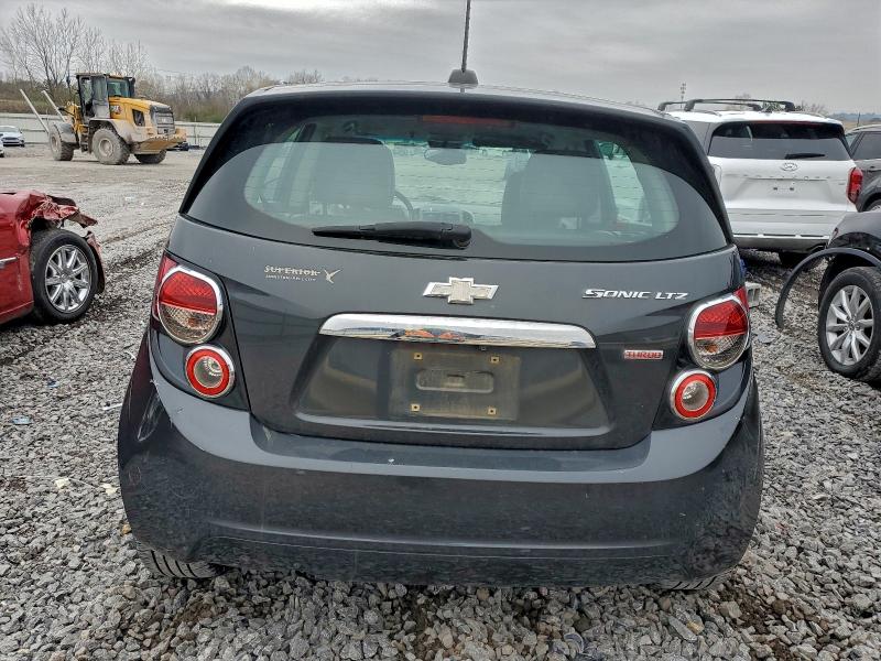 Фото 6 - CHEVROLET SONIC