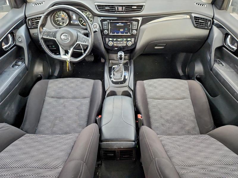 Фото 8 - NISSAN ROGUE