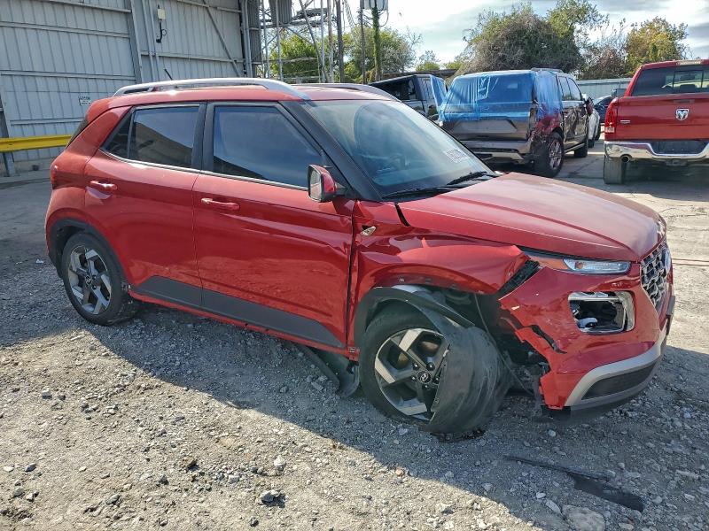 Фото 4 - HYUNDAI VENUE