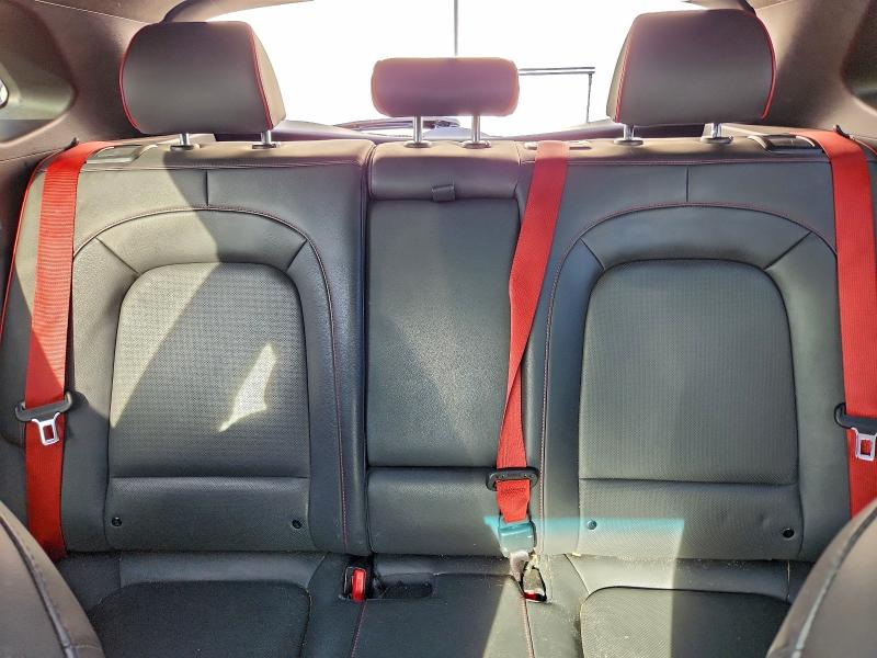 Фото 10 - HYUNDAI KONA