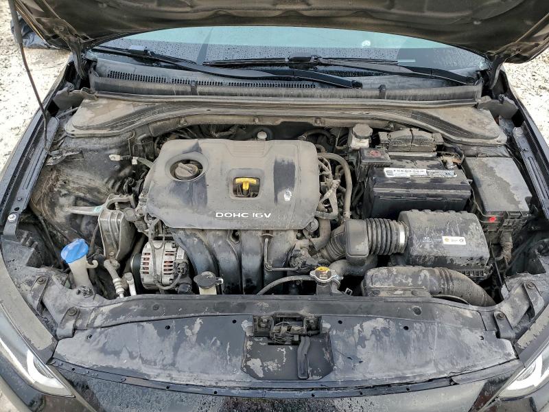 Фото 11 - HYUNDAI ELANTRA