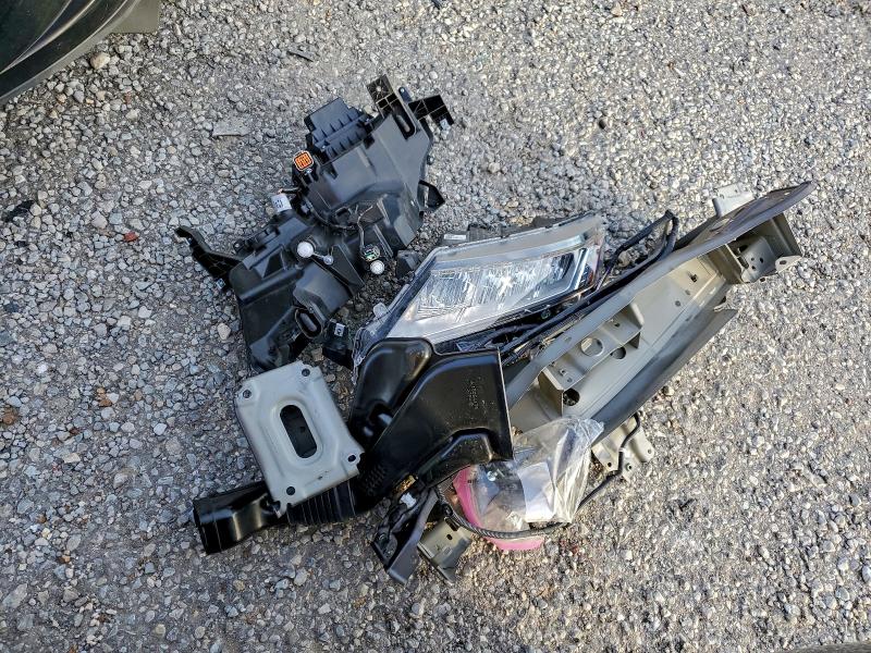 Фото 12 - MITSUBISHI OUTLANDER