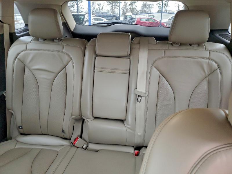 Фото 10 - LINCOLN NAUTILUS