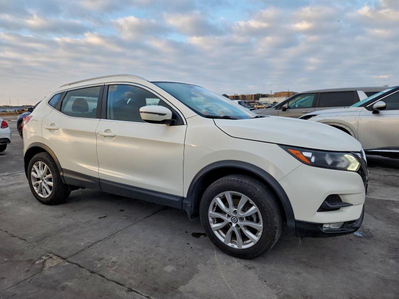 Фото 4 - NISSAN ROGUE