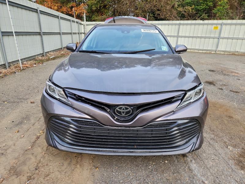 Фото 5 - TOYOTA CAMRY