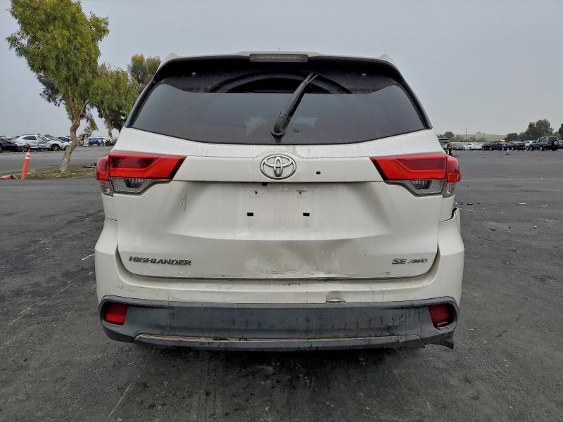 Фото 6 - TOYOTA HIGHLANDER