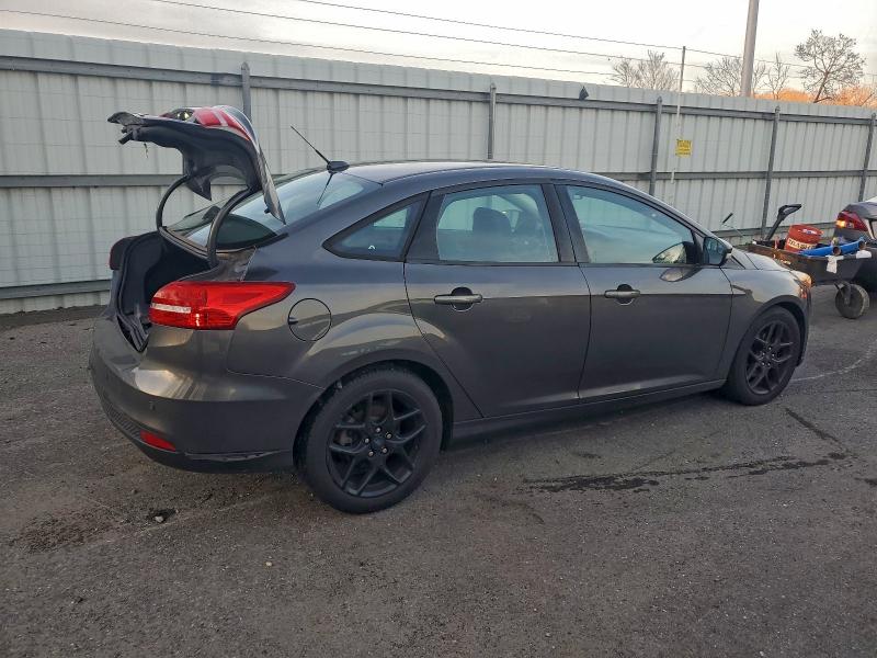 Фото 3 - FORD FOCUS