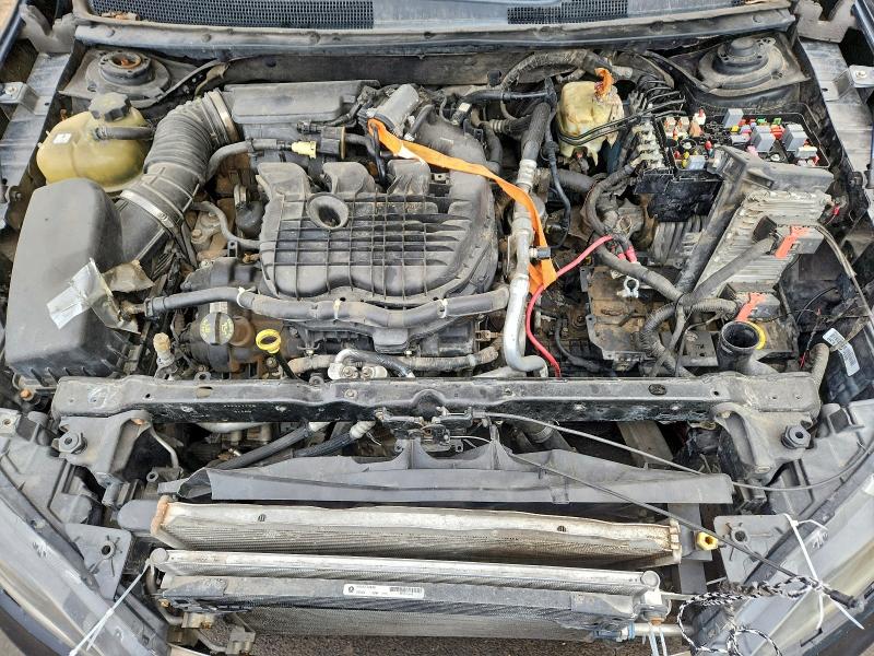 Фото 11 - CHRYSLER 200