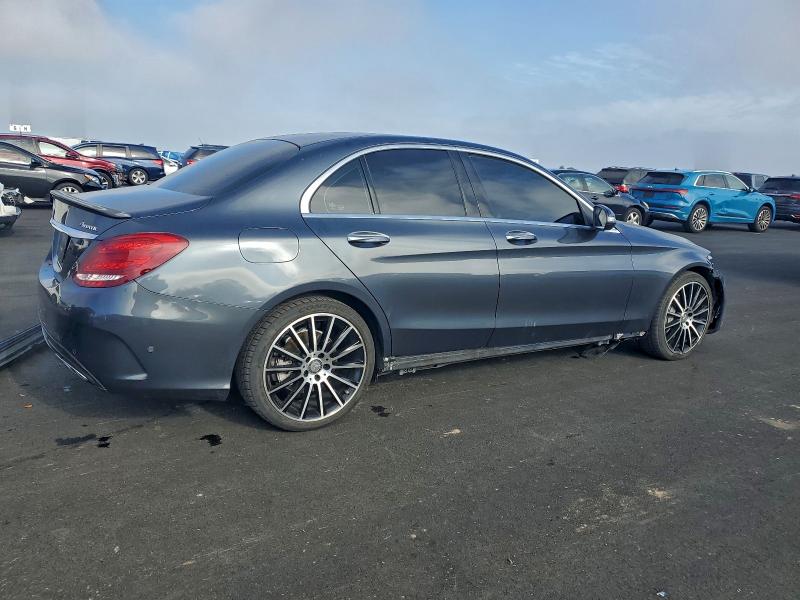 Фото 3 - MERCEDES-BENZ C-CLASS