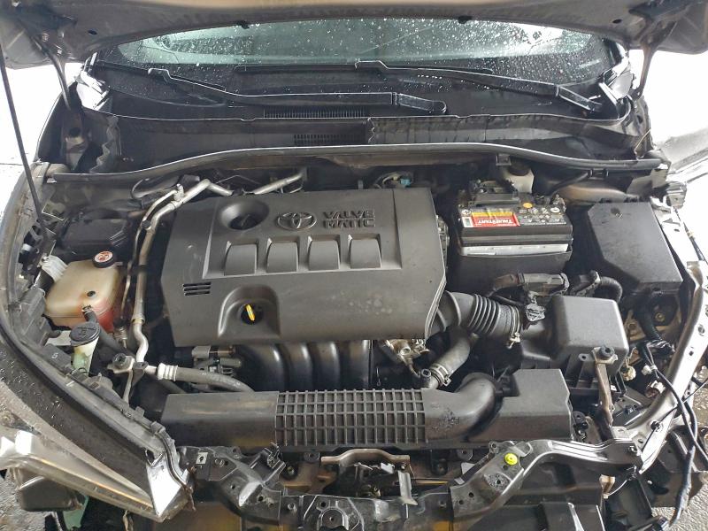 Фото 12 - TOYOTA C-HR