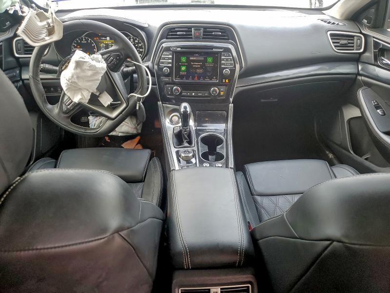 Фото 8 - NISSAN MAXIMA