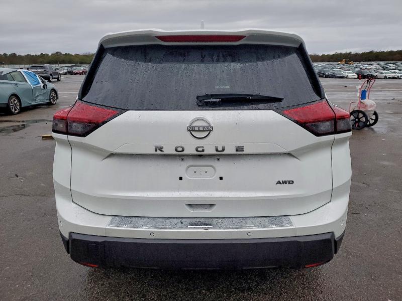 Фото 6 - NISSAN ROGUE