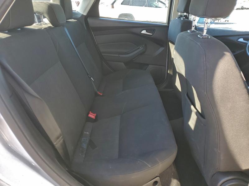 Фото 10 - FORD FOCUS