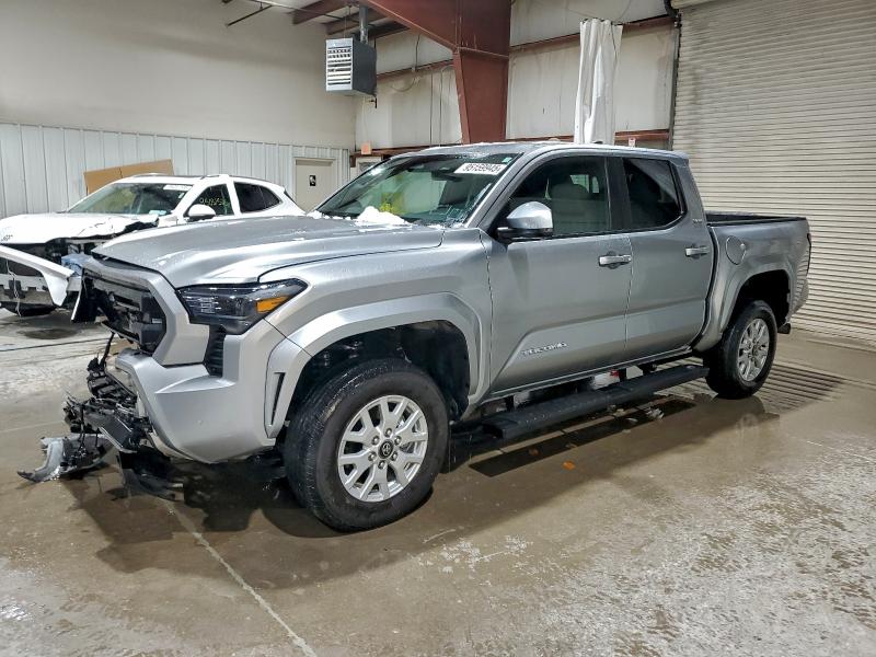 Фото 1 - TOYOTA TACOMA
